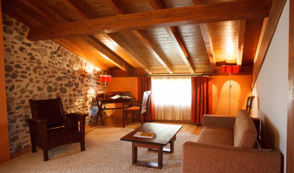 Hostal Casa Masip Ezcaray Luaran gambar